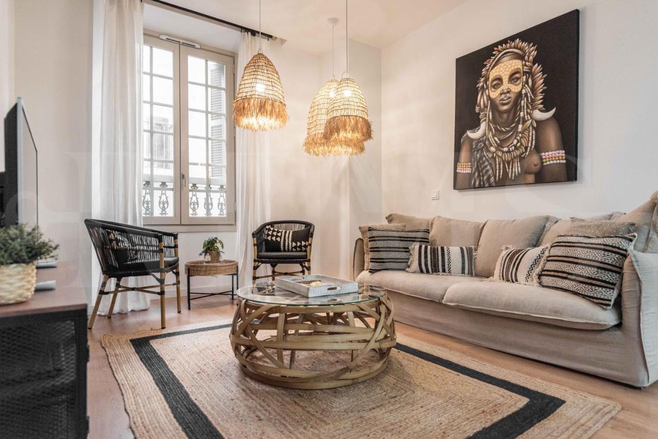 Lovely Boho Apartment With Parking - Historic Center By Rems มาลากา ภายนอก รูปภาพ