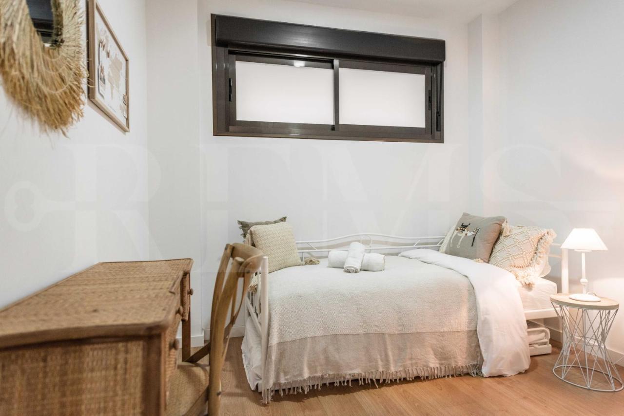 Lovely Boho Apartment With Parking - Historic Center By Rems มาลากา ภายนอก รูปภาพ