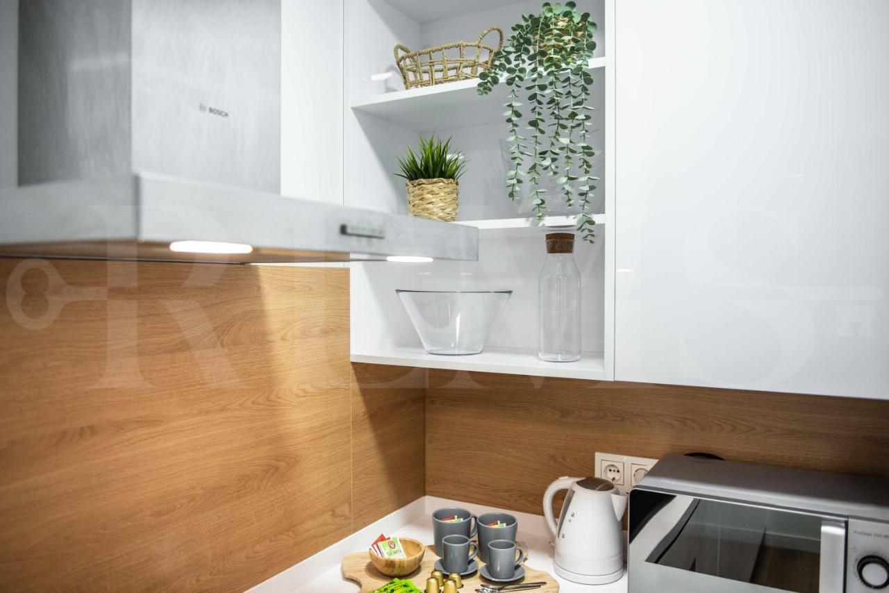 Lovely Boho Apartment With Parking - Historic Center By Rems มาลากา ภายนอก รูปภาพ