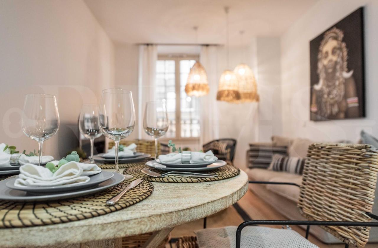 Lovely Boho Apartment With Parking - Historic Center By Rems มาลากา ภายนอก รูปภาพ