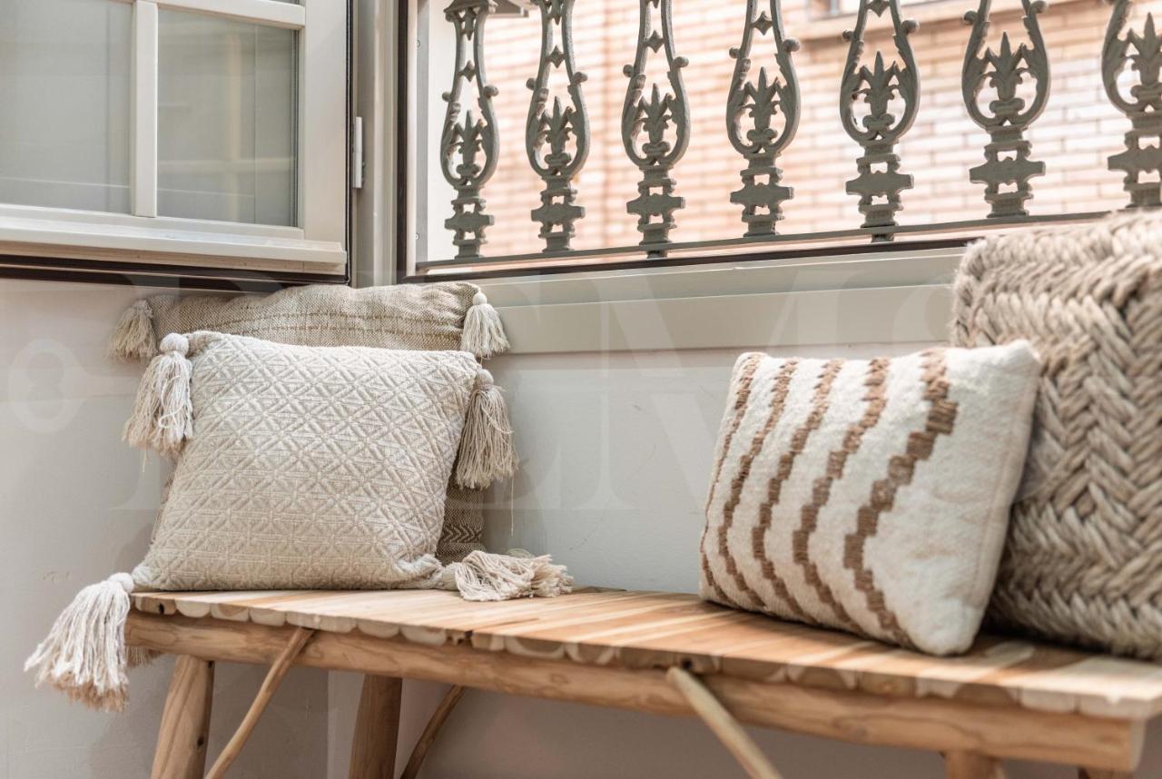 Lovely Boho Apartment With Parking - Historic Center By Rems มาลากา ภายนอก รูปภาพ