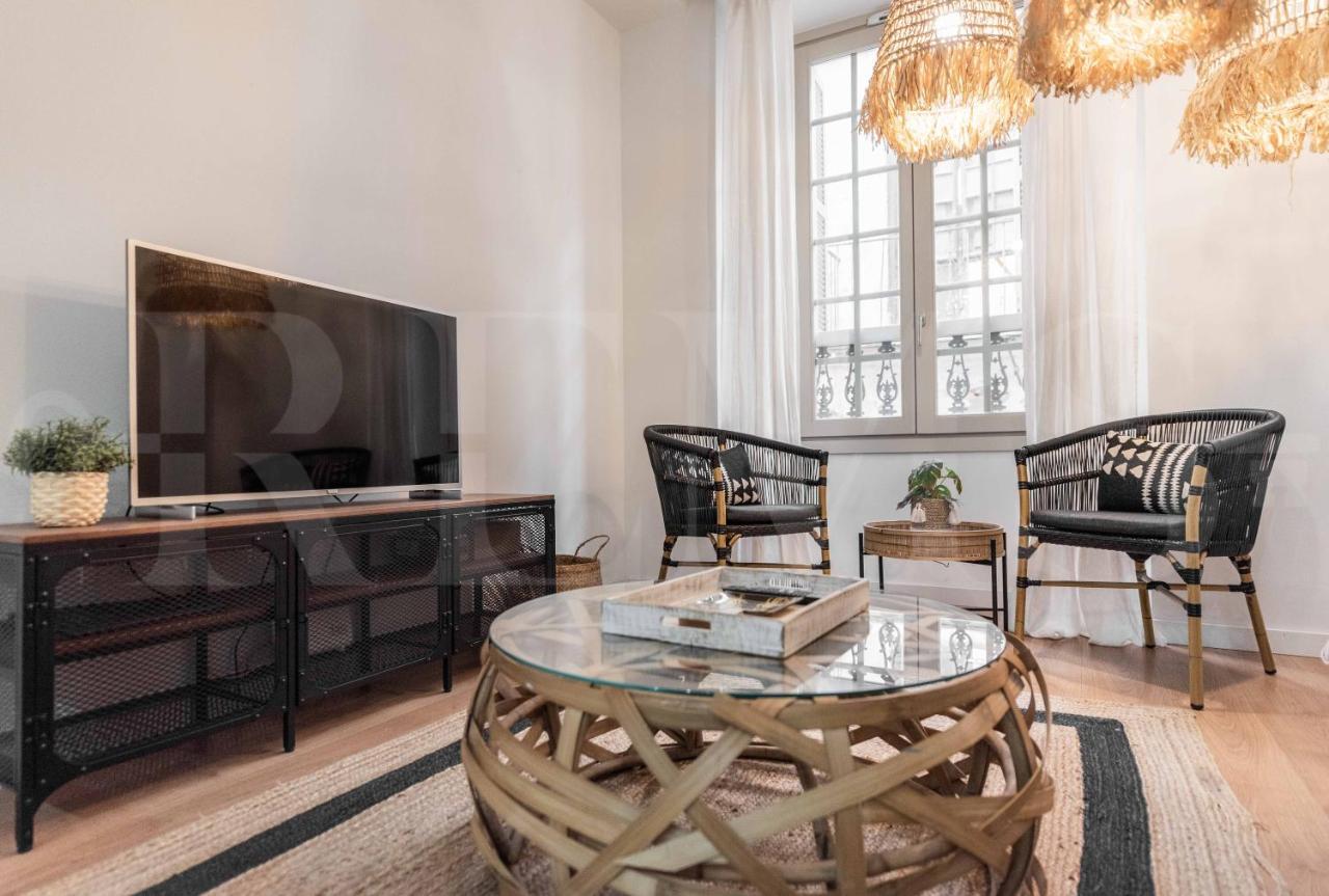 Lovely Boho Apartment With Parking - Historic Center By Rems มาลากา ภายนอก รูปภาพ