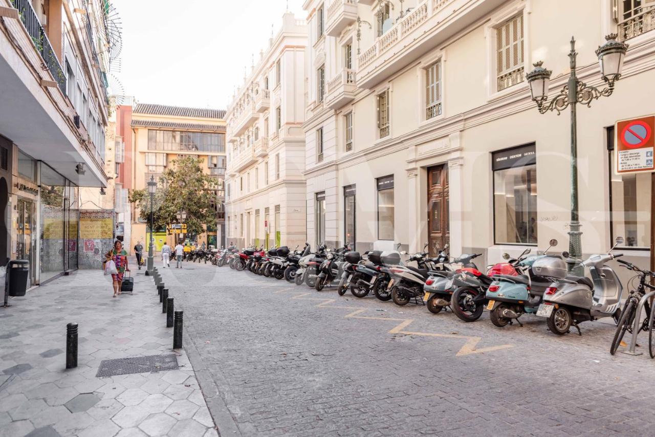 Lovely Boho Apartment With Parking - Historic Center By Rems มาลากา ภายนอก รูปภาพ